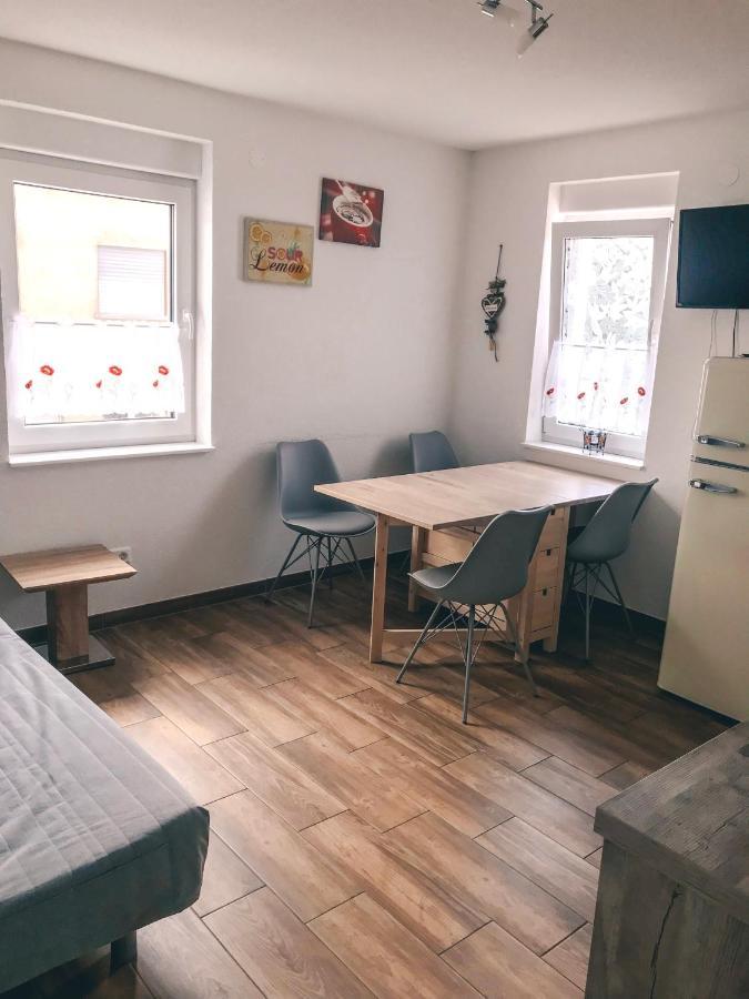 Creek House Apartment